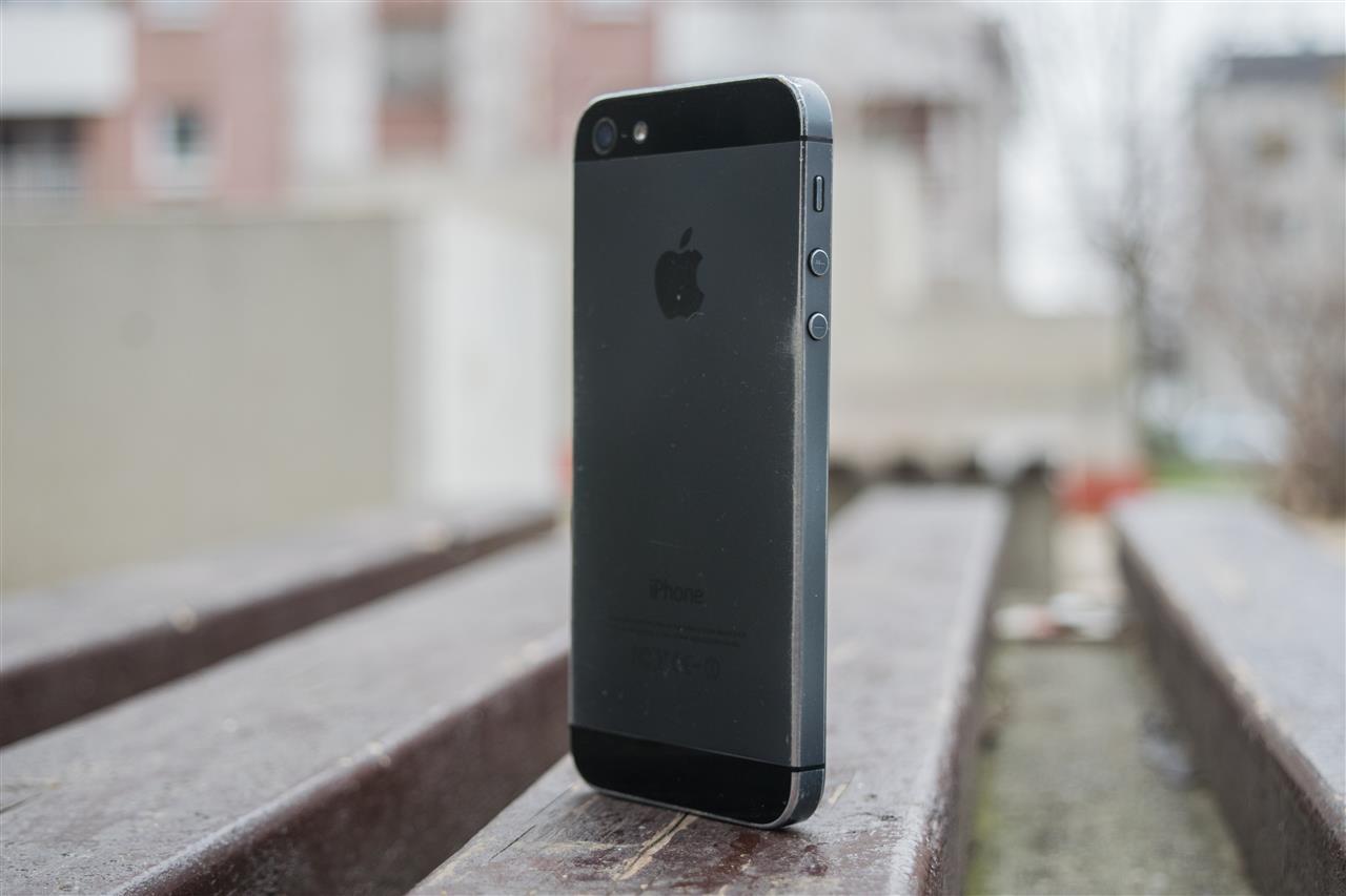 Apple-iPhone-5--Space-Gray-