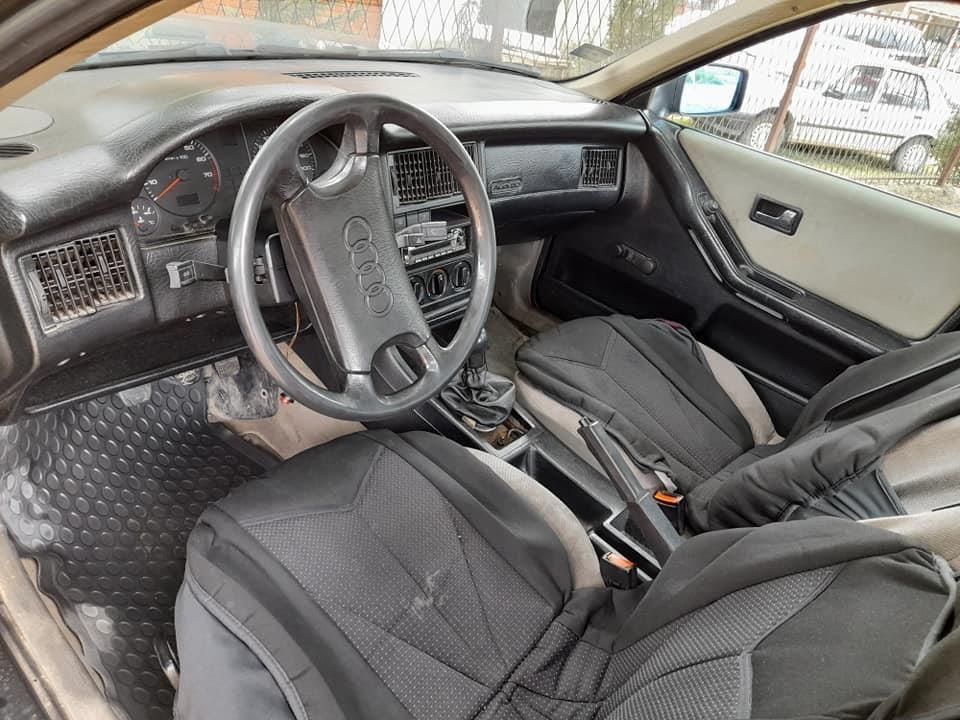 Audi-80-jaje