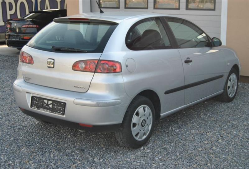 Seat-Ibiza-1-2-12v--04