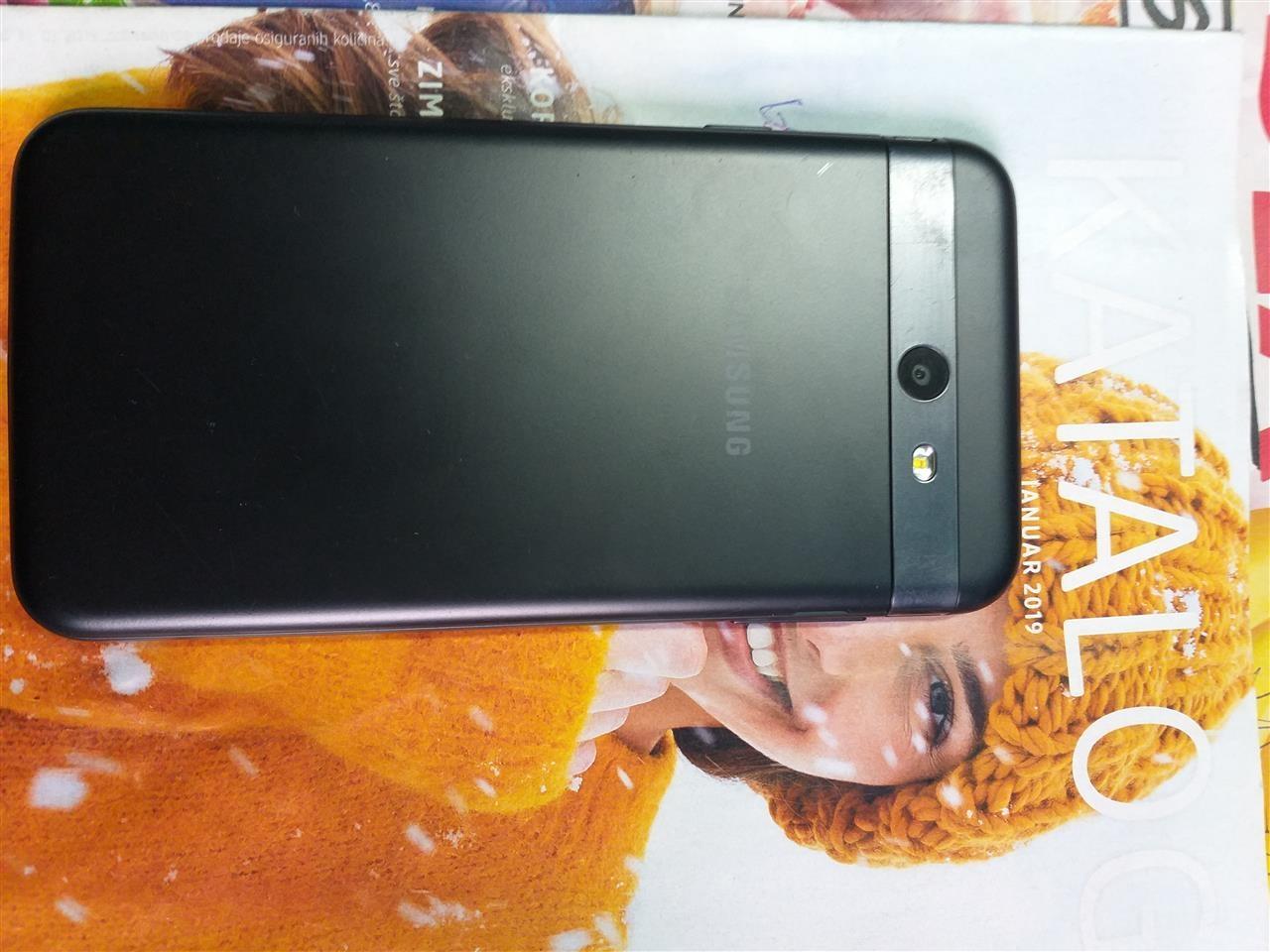 Samsung-Galaxy-J7-Perx