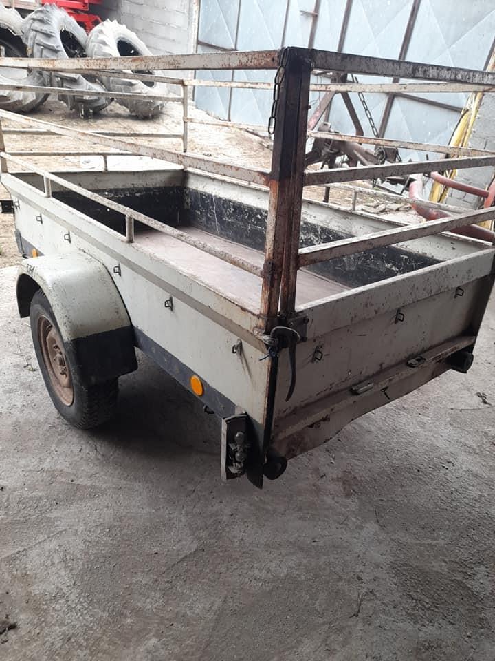 Auto-prikolica