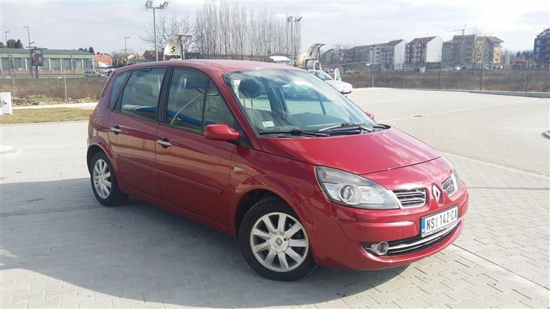 Renault-Scenic--II--08