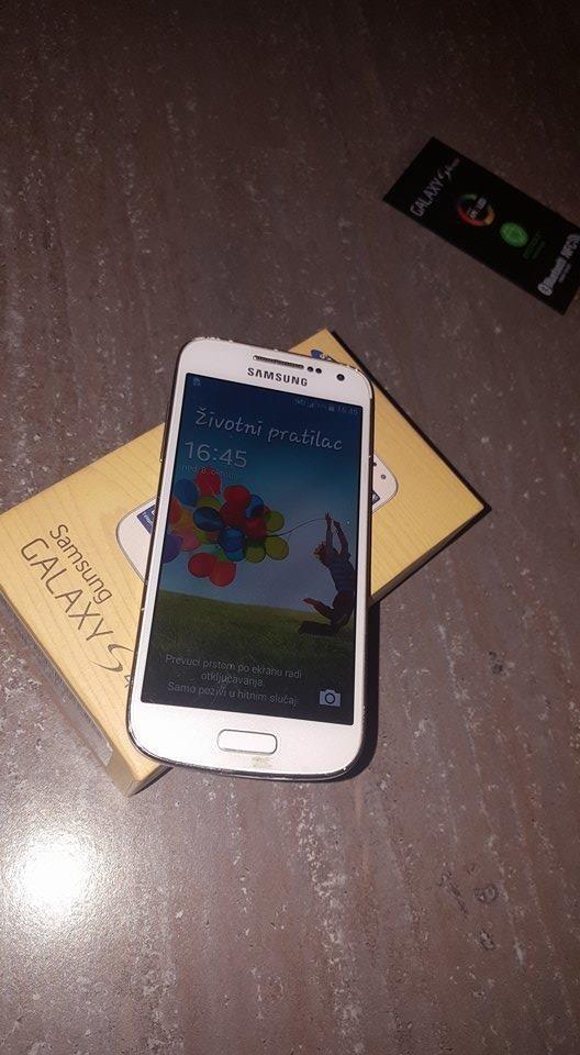 Prodajem-telefon-marke-Samsung-Galaxy-s4-Mini