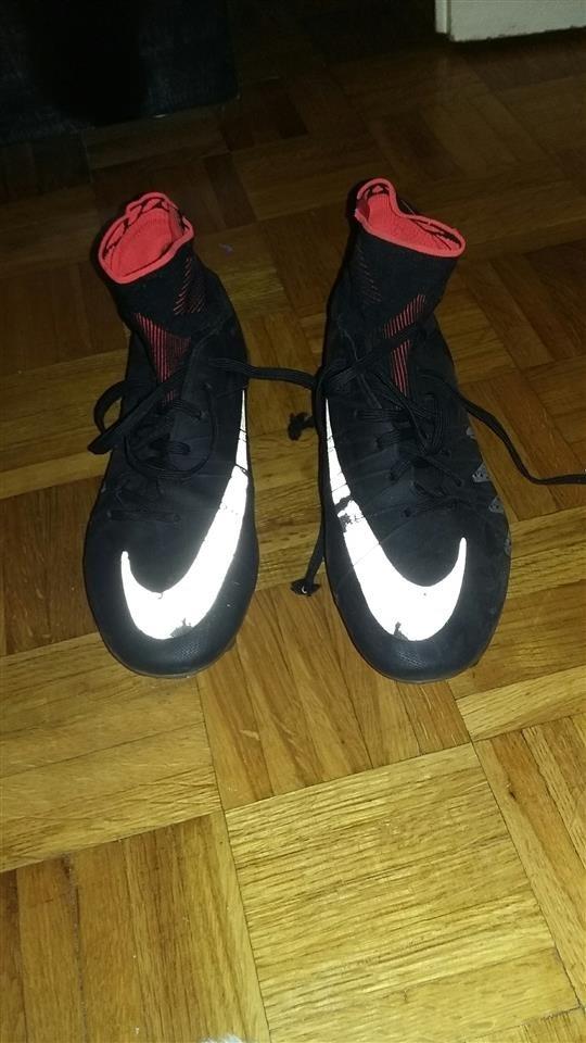 Nike-hypervenom-A-klasa-sa-carapicom