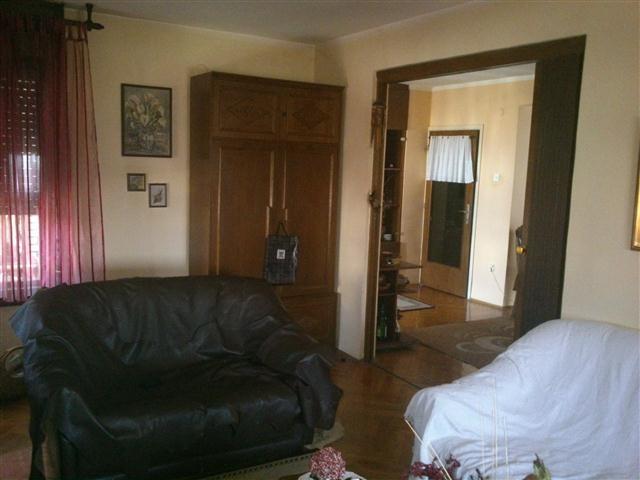 Stan od 100m2 u centru Nisa