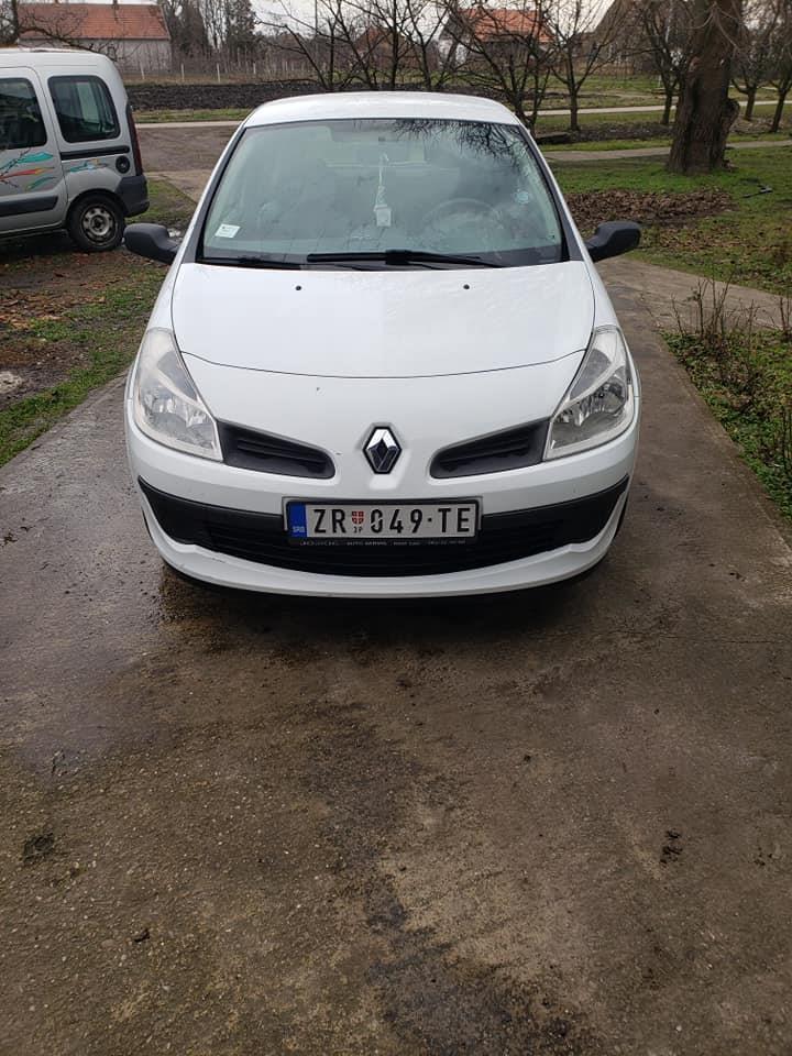 Renault-clio-1-5dci-2007
