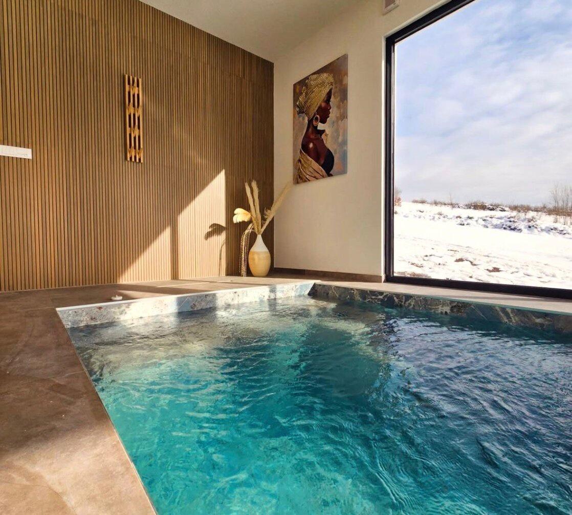 Solea-Indoor-Pool