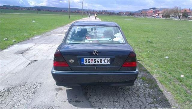 Mercedes-Benz-C250-TD--99