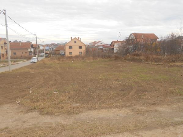 Plac 330m2 na Altini