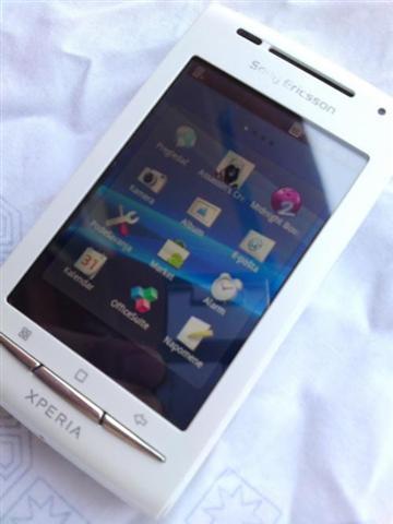 Sony-Ericsson-xperia-X8