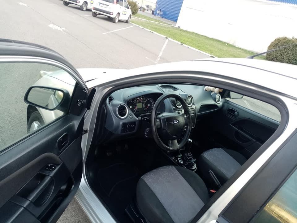 Ford-FIESTA-1-2CCM-2006GOD-RESTAJLING
