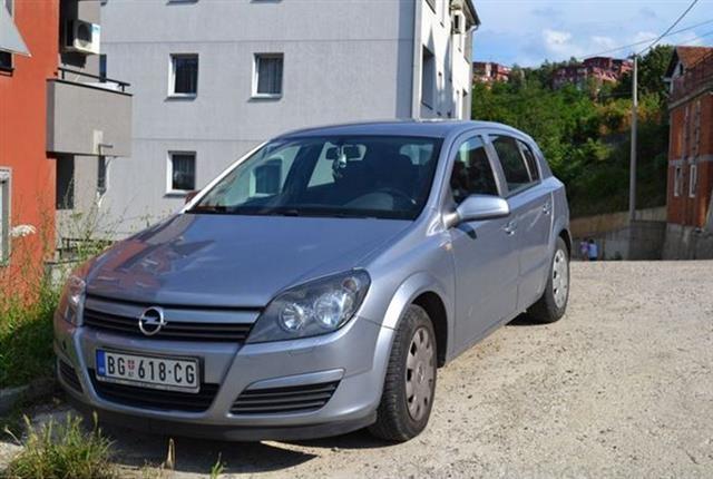 Opel-Astra-1-7tdi--04--