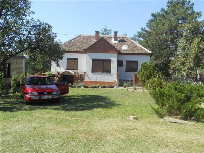 Kuca stara