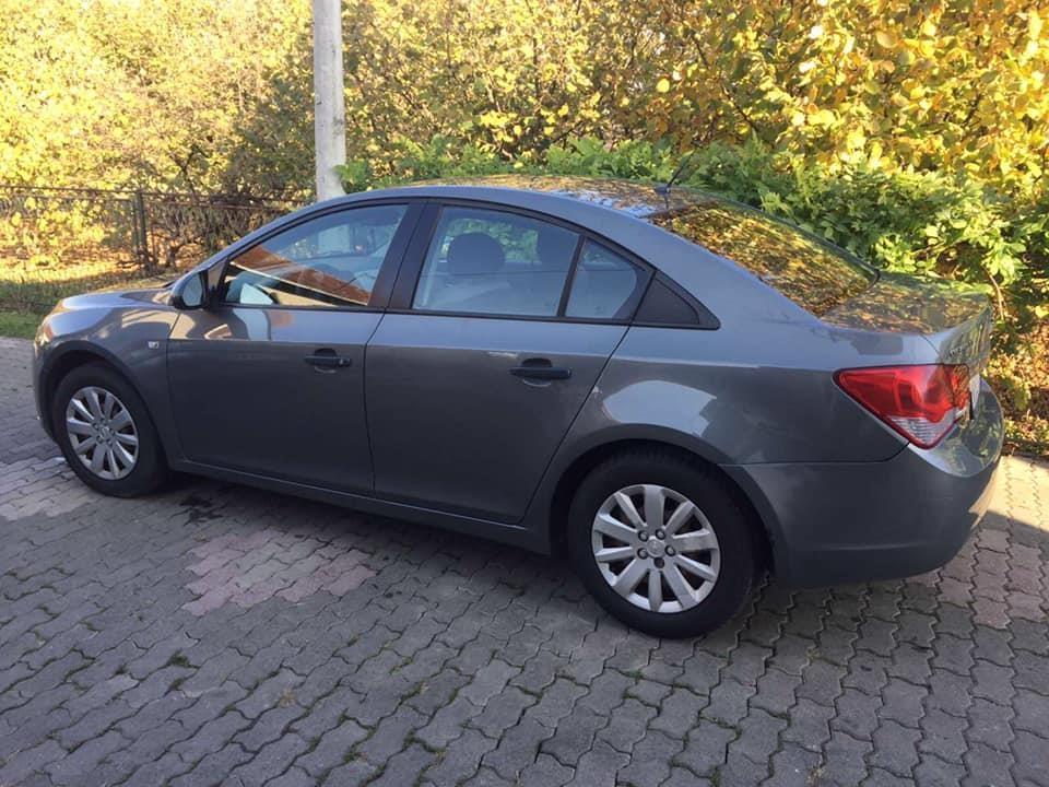 Chevrolet-Cruze