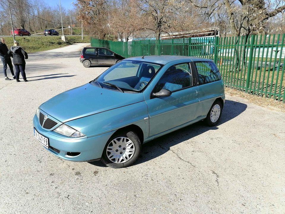 KUPUJEM-AUTO-DO-500E
