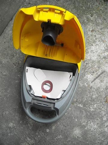 Na-prodaju-usisivač-Electrolux