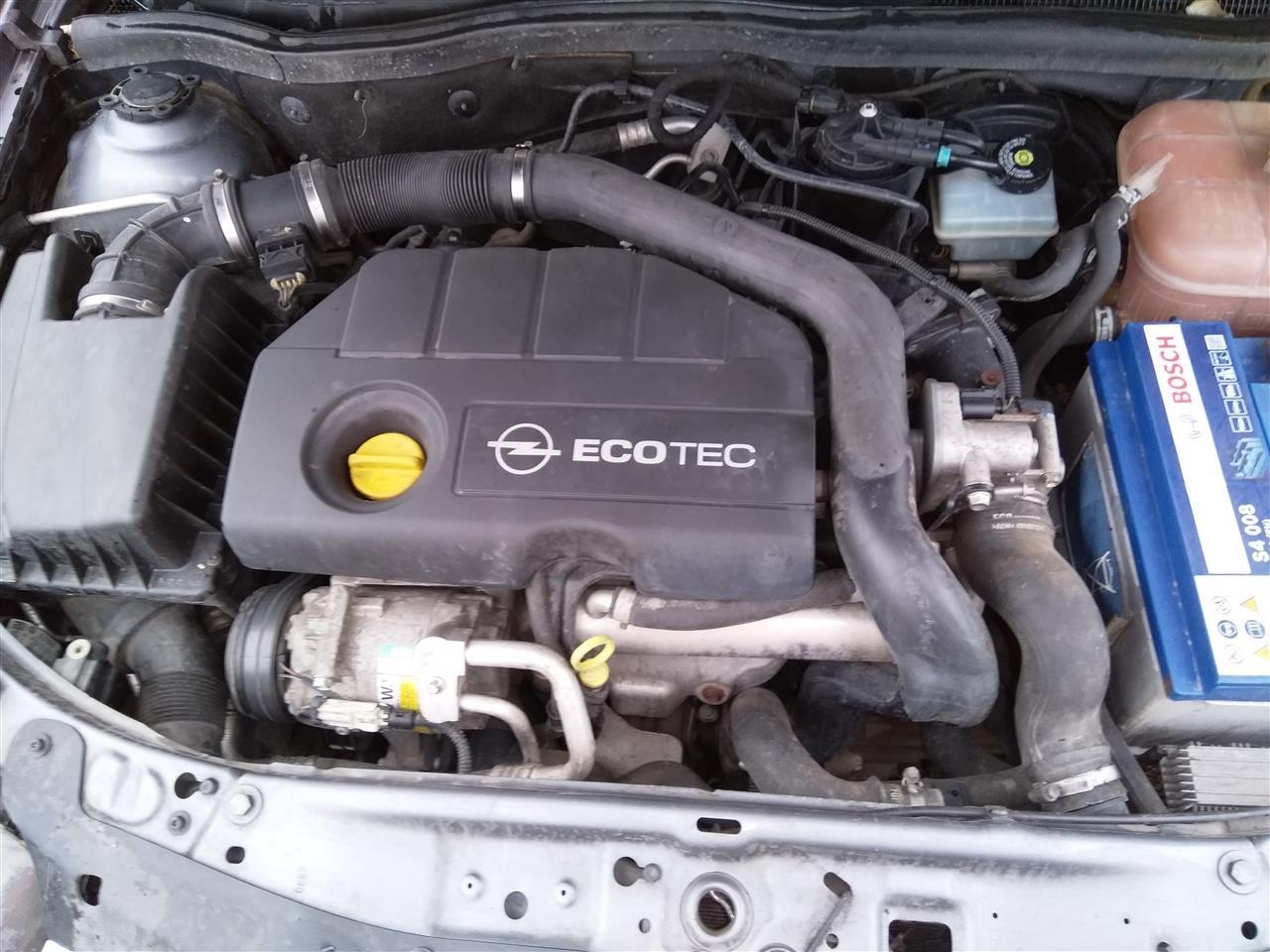 Opel-Astra-H-1-7-cdti-GTC