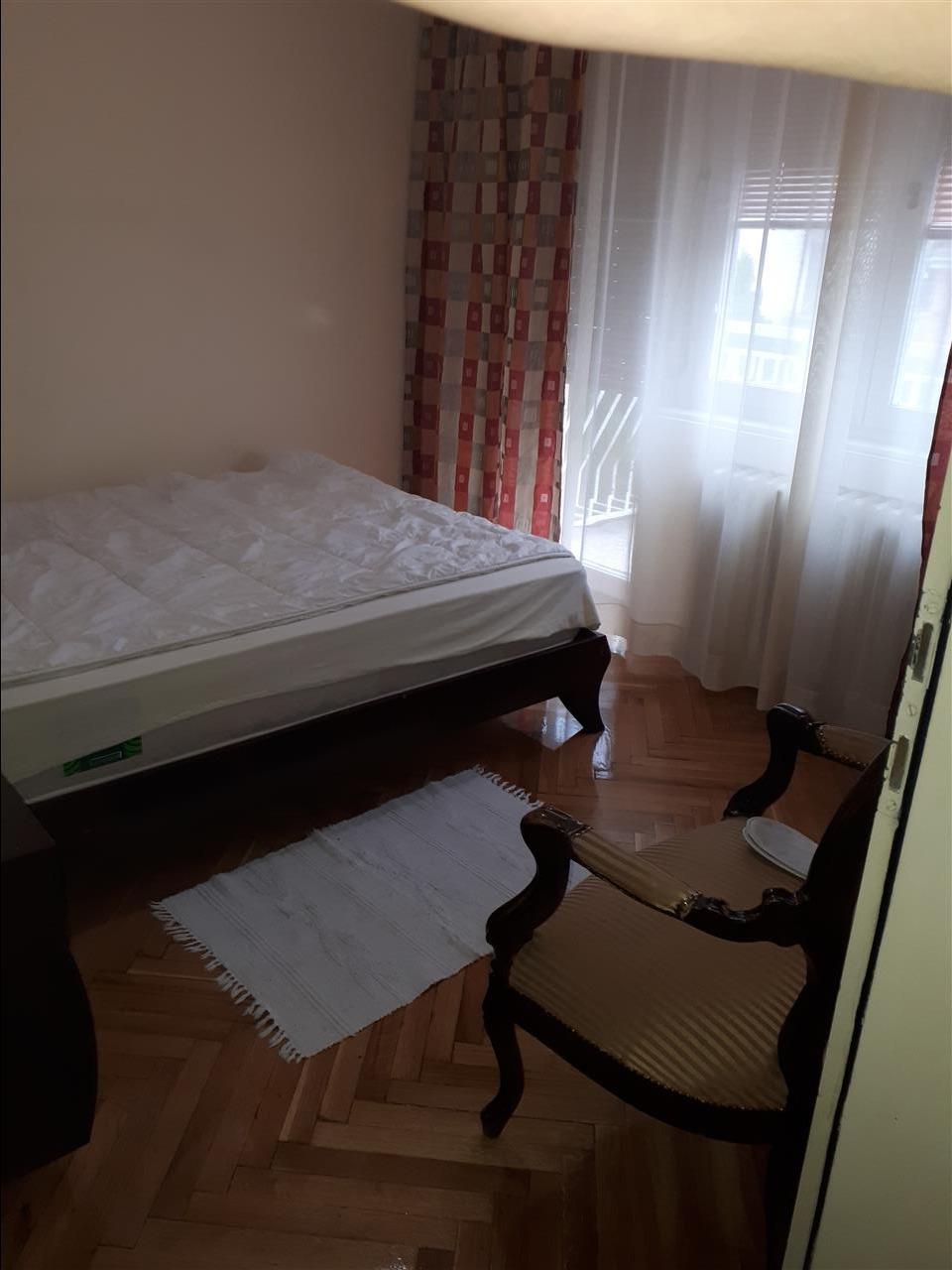 Izdavanje-Hitno