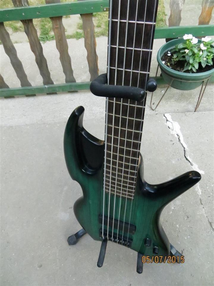 R-Custom-6-strings-bass