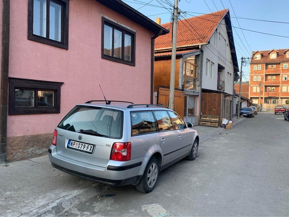 Na-prodaju-