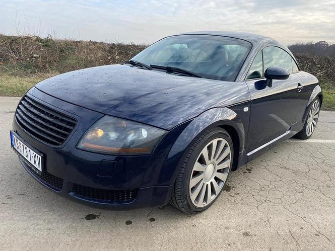 AUDI TT QUATTRO