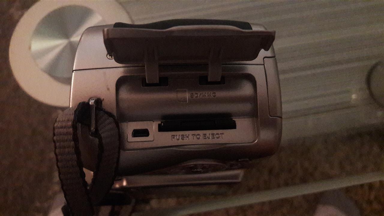 Kodak-EasyShare-Z710