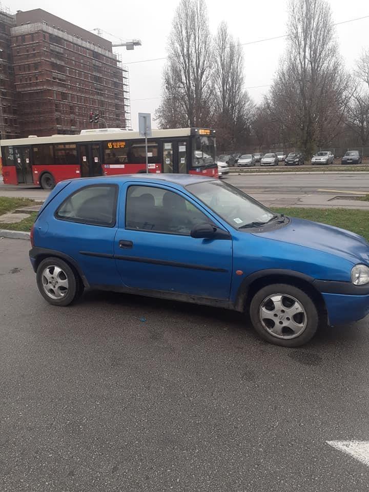 Corsa-B