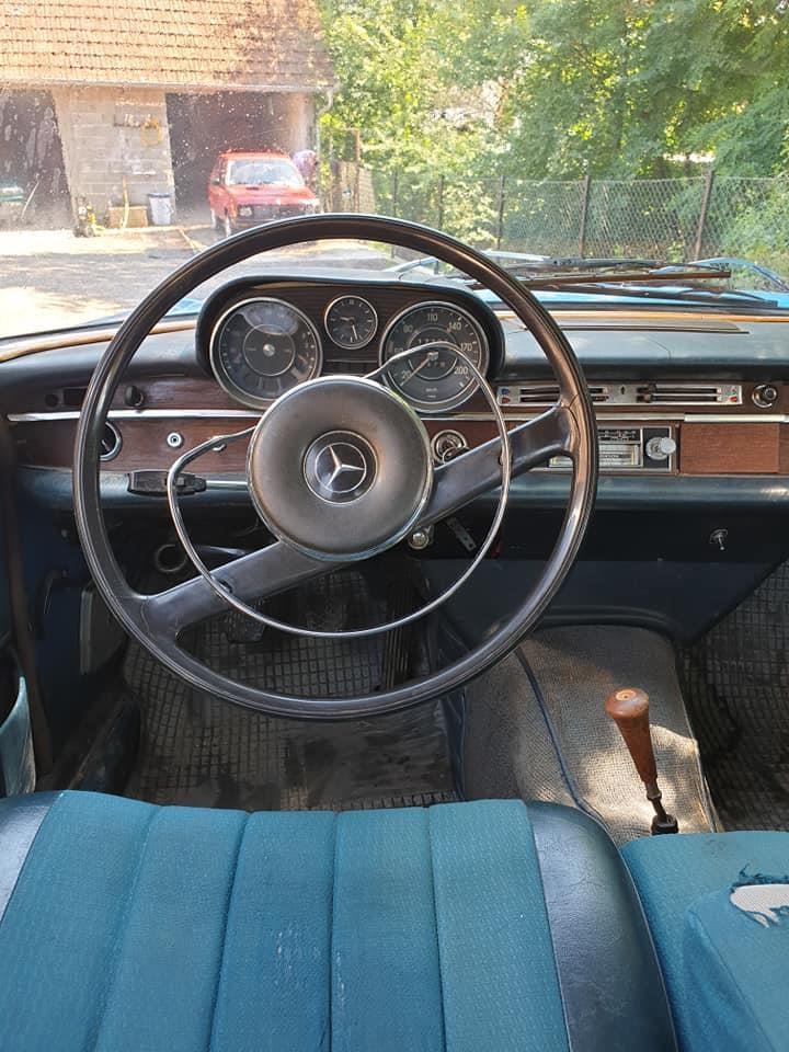 Mercedes-250s