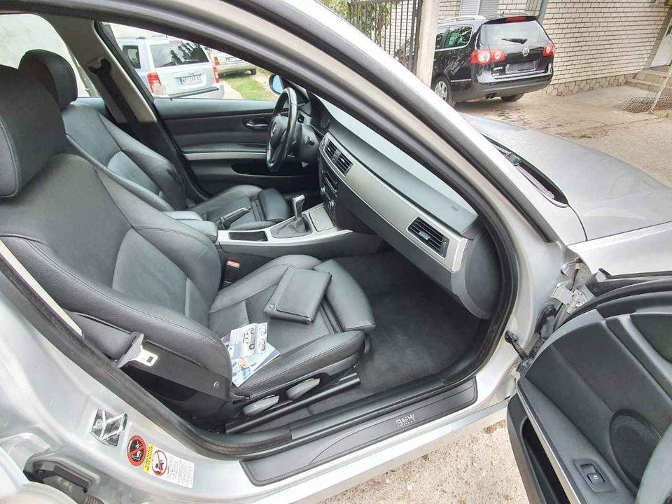 BMW-320