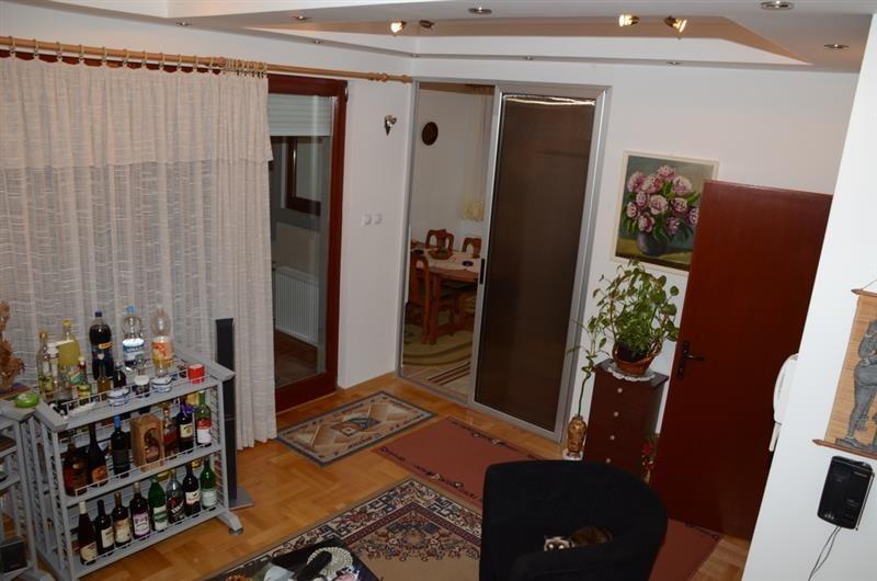 Stan-od-90m2-u-Beograd-Vozdovac