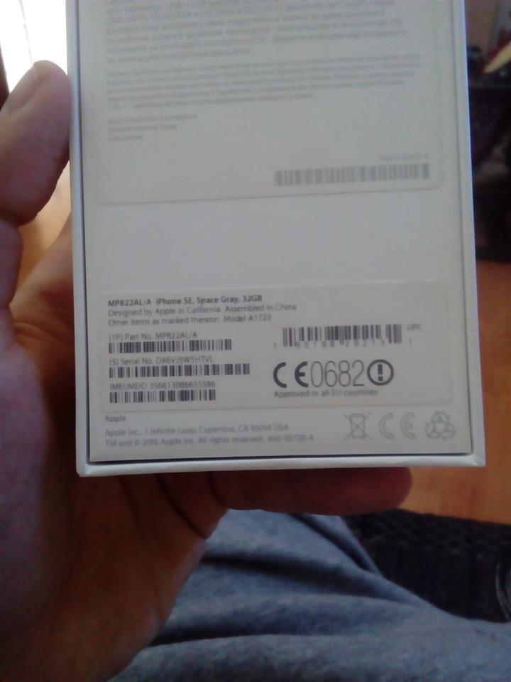 iPhone--SE--32GB