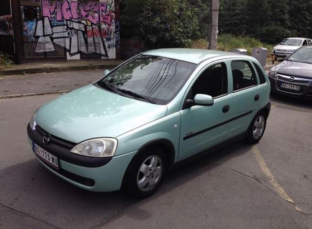 Opel Corsa 1.4 -01  