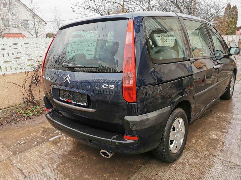 CITROEN-C8