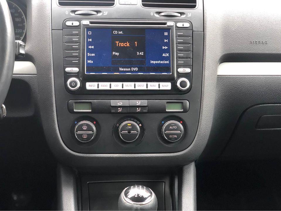 VW-Golf-5-2-0-TDI-103kw-2004god---