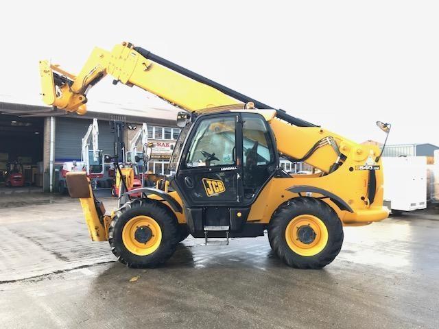Teleskopski-utovarivač-JCB-540-17c0c