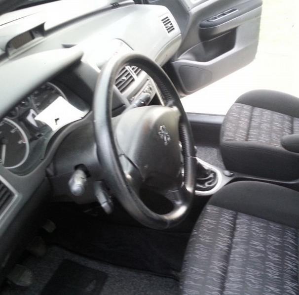 Peugeot-307-2-0hdi--04