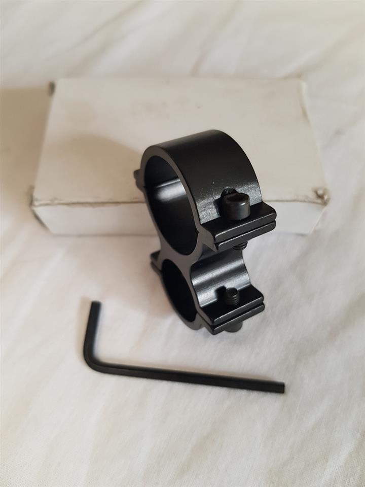 Nosač-lampe-i-optike