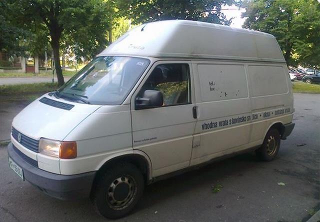 VW Transporter t4 2.4d stranac
