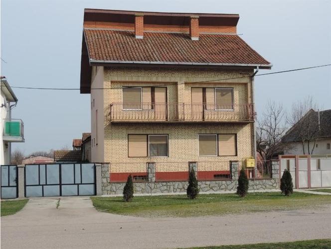 Kuca od 387m2 Kovilj
