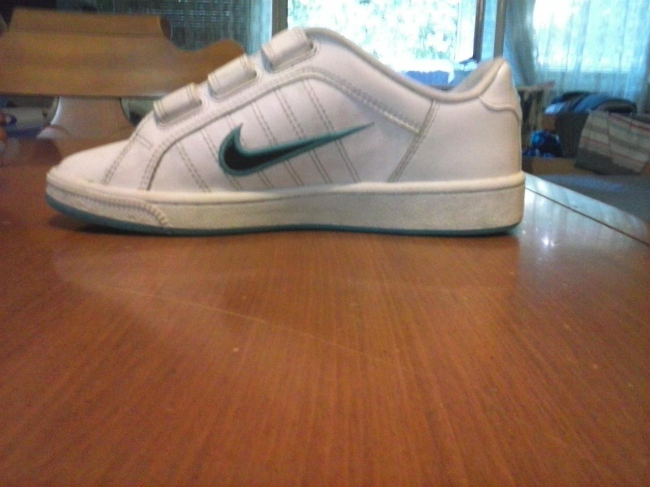 PATIKE--NIKE