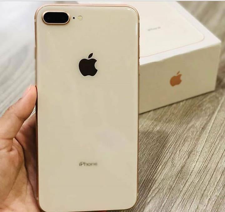 --iphone8-plus-256GB--na-zalogi-še-20