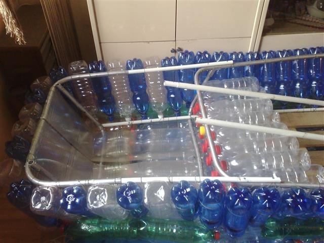Čamac-od-plastičnih-boca