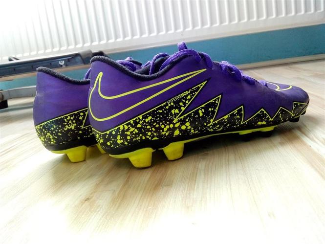 Prodajem Kopacke NIKE HYPERVENOM