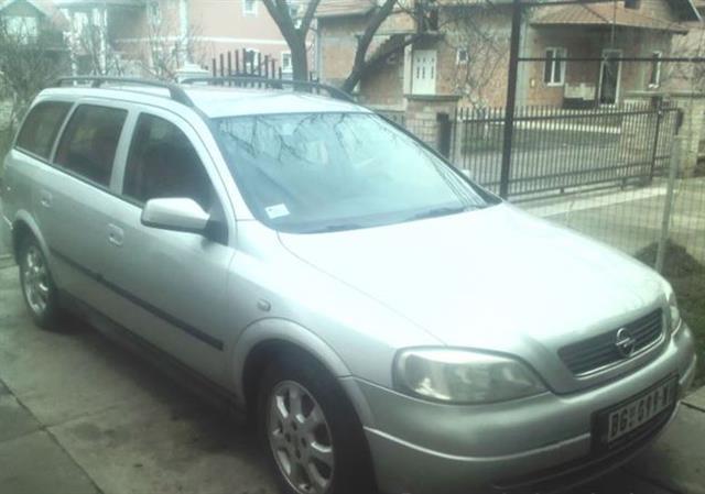 Opel-Astra-1-7-DTi--03