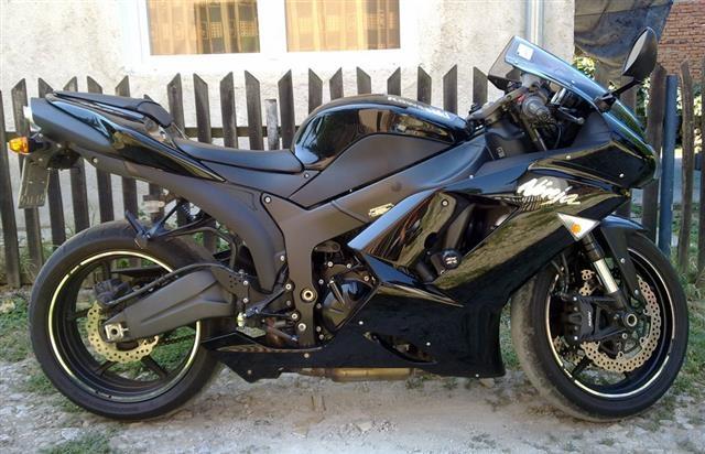 Kawasaki zx6r - 08