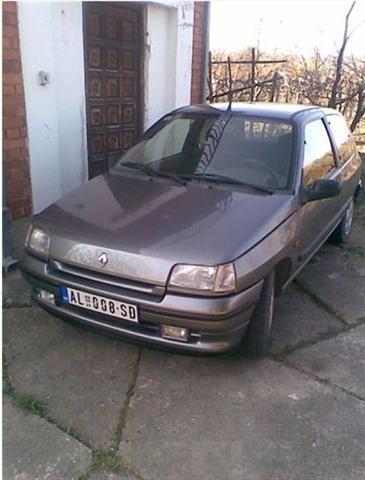 Renault Clio -96