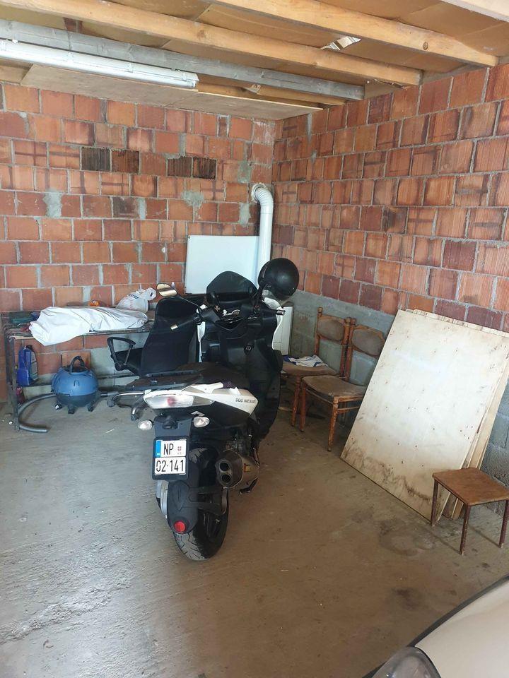 0608248857