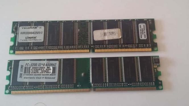 DDR 512 MB  2 kom