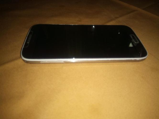 Samsung galaxy s4 neispravan