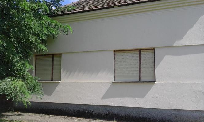 Kuća i plac